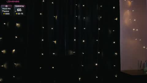 Snapshot of cross_the_line chatting on January 2025 07:48:01 AM xx Amina xx online show from January 2025 07:48:01 AM