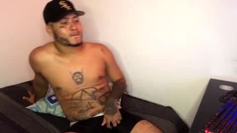 Snapshot of crow_black00 chatting on April 2026 03:13:01 PM crow_black00 online show from April 2026 03:13:01 PM