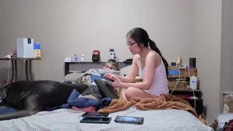 Crownandkat online show from January 2026 10:30:02 PM