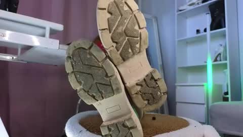 Cruel Siren online show from December 2025 09:56:01 PM