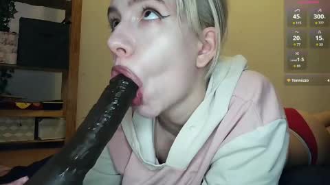 Snapshot of cruellagoth chatting on April 2026 02:11:01 PM Cruella online show from April 2026 02:11:01 PM