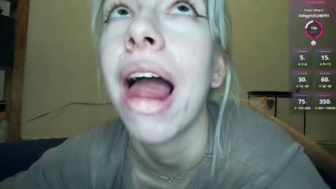 Snapshot of cruellagoth chatting on April 2026 03:04:02 PM Cruella online show from April 2026 03:04:02 PM