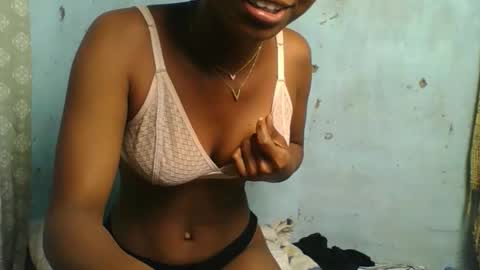 Snapshot of crush069 chatting on September 2025 05:07:02 AM crush069 online show from September 2025 05:07:02 AM