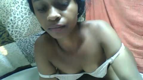 Snapshot of crush069 chatting on September 2025 05:33:01 AM crush069 online show from September 2025 05:33:01 AM