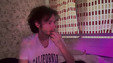 crybae0 online show from March 2026 08:32:02 AM