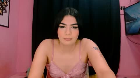 Snapshot of crystal420_ chatting on October 2025 04:44:02 AM Instagram cristal espinosa1 online show from October 2025 04:44:02 AM