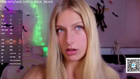 Crystal online show from October 2025 07:03:01 PM
