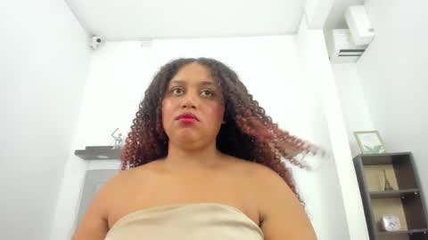 Snapshot of crystal_butterfly1 chatting on January 2025 05:34:02 PM crystal_butterfly1 online show from January 2025 05:34:02 PM