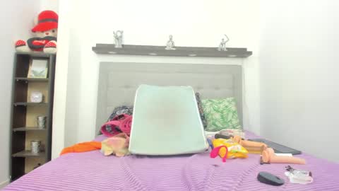 Snapshot of crystal_butterfly1 chatting on February 2025 02:24:01 PM crystal_butterfly1 online show from February 2025 02:24:01 PM