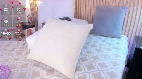 Snapshot of crystal_star16 chatting on April 2026 10:04:02 PM Chris online show from April 2026 10:04:02 PM