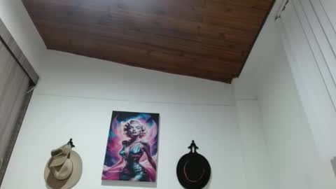 Crystal Blaze online show from March 2026 10:21:01 AM