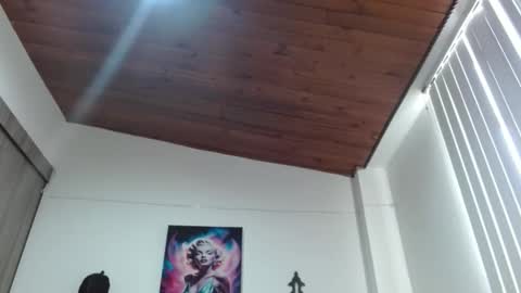 Crystal Blaze online show from April 2026 02:14:02 PM