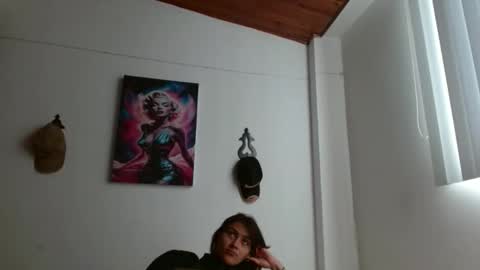 Crystal Blaze online show from April 2026 04:52:02 PM