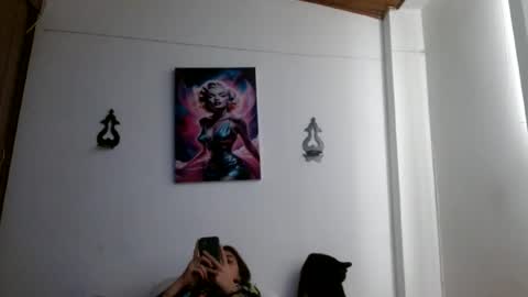 Snapshot of crystal_starx chatting on June 2026 01:36:01 PM Crystal Blaze online show from June 2026 01:36:01 PM