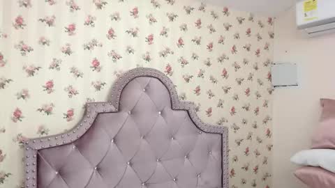 Snapshot of crystal_watson0 chatting on March 2026 01:06:01 PM Milf Latina online show from March 2026 01:06:01 PM