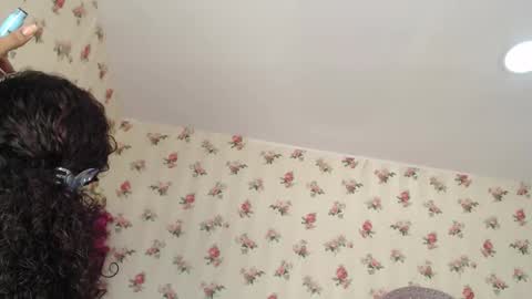 Snapshot of crystal_watson0 chatting on May 2026 01:52:02 PM Milf Latina online show from May 2026 01:52:02 PM