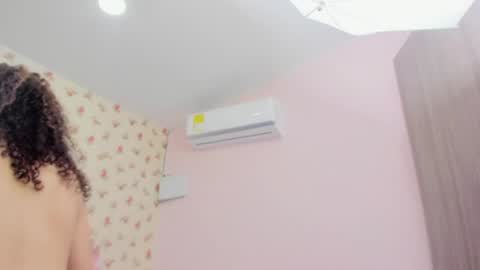 Snapshot of crystal_watson0 chatting on June 2026 12:44:01 PM Milf Latina online show from June 2026 12:44:01 PM