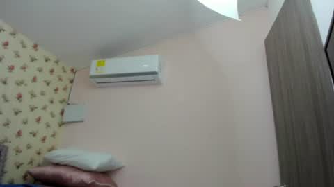 Snapshot of crystal_watson0 chatting on July 2026 12:08:01 PM Milf Latina online show from July 2026 12:08:01 PM