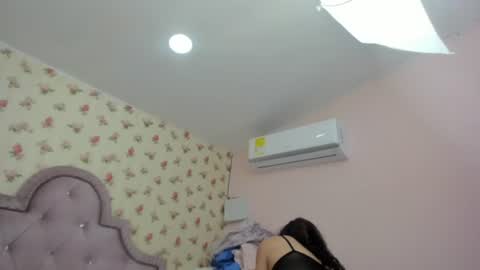 Snapshot of crystal_watson0 chatting on July 2026 01:36:02 PM Milf Latina online show from July 2026 01:36:02 PM