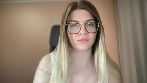 Snapshot of crystalblush01 chatting on March 2026 06:37:01 PM crystalblush01 online show from March 2026 06:37:01 PM