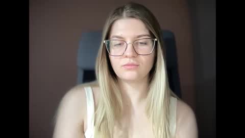 Snapshot of crystalblush01 chatting on March 2026 07:00:02 PM crystalblush01 online show from March 2026 07:00:02 PM