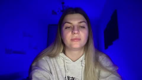 Snapshot of crystalblush01 chatting on April 2026 06:39:01 PM crystalblush01 online show from April 2026 06:39:01 PM