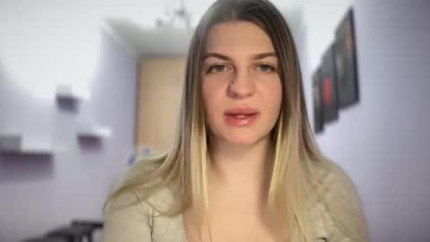 Snapshot of crystalblush01 chatting on April 2026 06:57:02 PM crystalblush01 online show from April 2026 06:57:02 PM