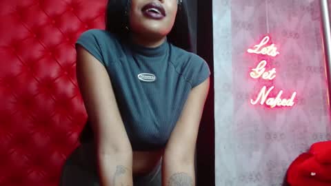 Crystal online show from January 2025 08:21:02 PM