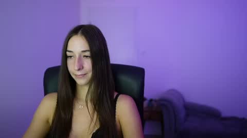 Crystalbrunette18 online show from July 2026 01:17:02 PM