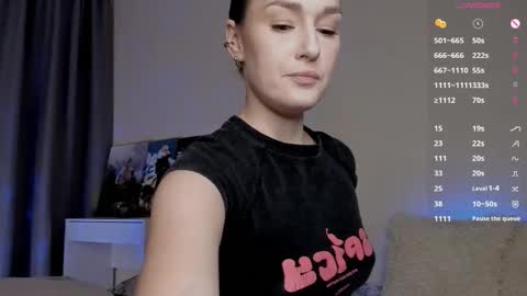 Snapshot of crystalcandies chatting on October 2025 02:02:02 PM Arina online show from October 2025 02:02:02 PM