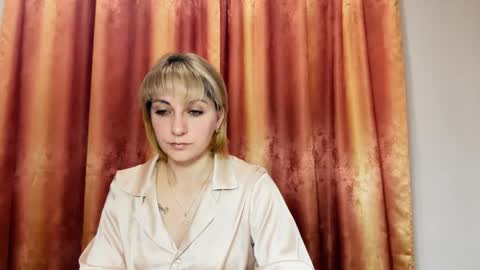 Mary online show from May 2026 08:18:02 PM