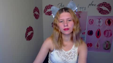 Stella online show from November 2025 07:24:02 PM