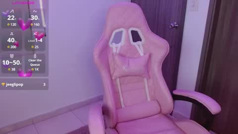 Olivia  online show from February 2025 11:42:01 PM