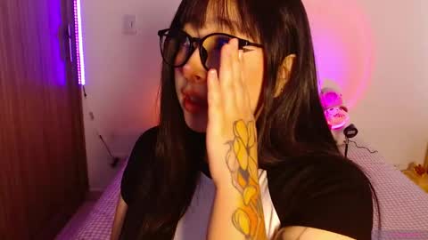 Olivia  online show from April 2026 12:21:01 PM