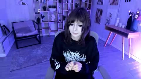 crystallbloom online show from October 2025 01:11:01 AM