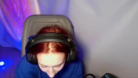 Snapshot of crystallkris chatting on December 2024 02:35:02 AM Kristina online show from December 2024 02:35:02 AM