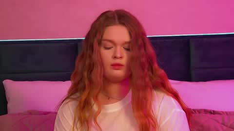 Crystal online show from September 2025 06:07:01 PM