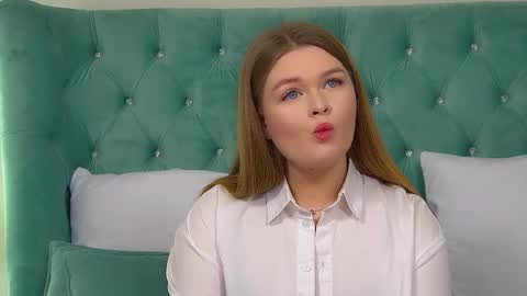 Crystal online show from September 2025 06:29:02 AM