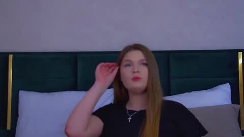 Snapshot of crystallyons chatting on March 2026 06:46:02 PM Crystal online show from March 2026 06:46:02 PM