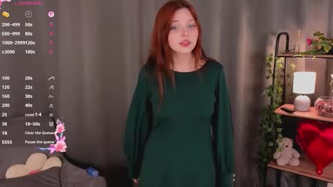 Snapshot of crystalrossy chatting on March 2026 02:43:01 PM Morry online show from March 2026 02:43:01 PM