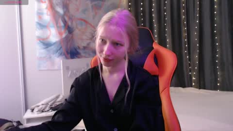 Lia online show from January 2025 07:49:02 PM