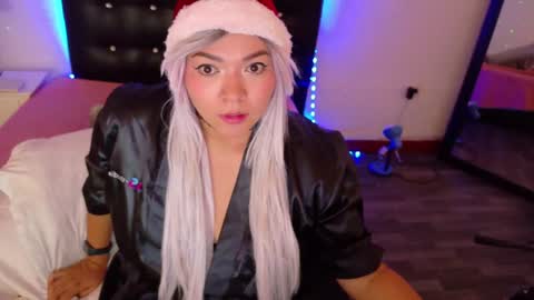 Snapshot of cuckoldlover69_ chatting on December 2024 07:44:01 AM cuckoldlover69_ online show from December 2024 07:44:01 AM