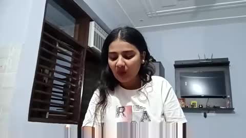 cuddlemuffins online show from February 2026 03:54:01 PM