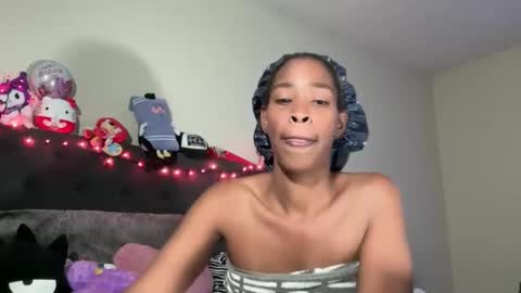 cum2charmxx online show from October 2025 01:44:02 PM