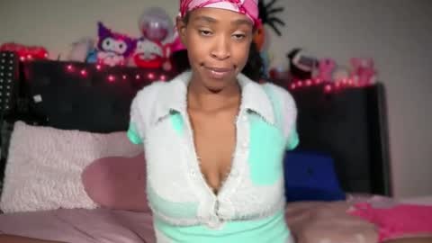 cum2charmxx online show from October 2025 05:22:02 AM