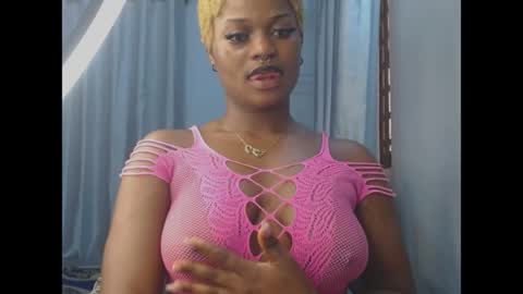 Snapshot of cum_ebony_petitxx chatting on June 2026 06:59:02 AM cath online show from June 2026 06:59:02 AM