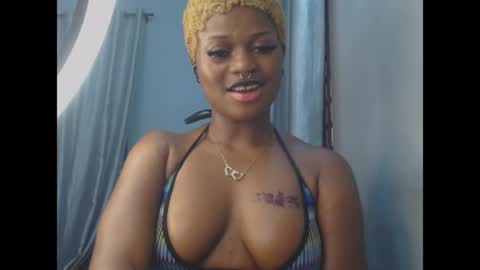 Snapshot of cum_ebony_petitxx chatting on June 2026 06:35:01 AM cath online show from June 2026 06:35:01 AM