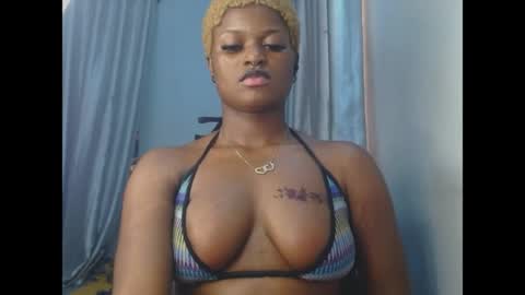 Snapshot of cum_ebony_petitxx chatting on June 2026 09:14:01 AM cath online show from June 2026 09:14:01 AM