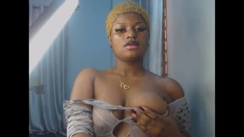 Snapshot of cum_ebony_petitxx chatting on June 2026 03:17:02 PM cath online show from June 2026 03:17:02 PM