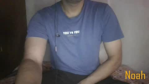 Snapshot of cum_l chatting on April 2026 06:29:01 AM Noha online show from April 2026 06:29:01 AM